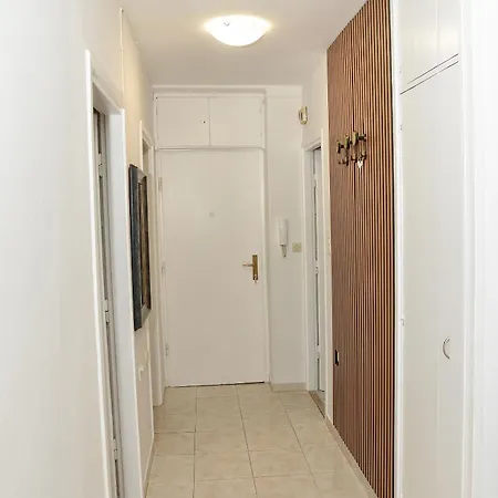 Buki One Bedroom With Balcony And Sea View Задар